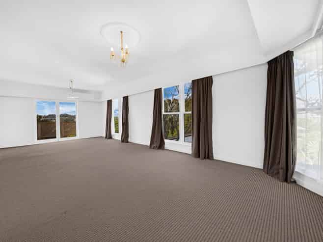 52 Carlton Street, Hillsborough