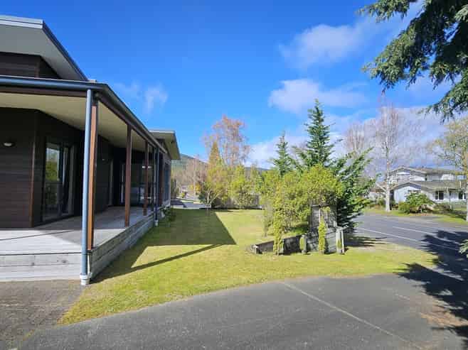 63 Marina Terrace, Kinloch