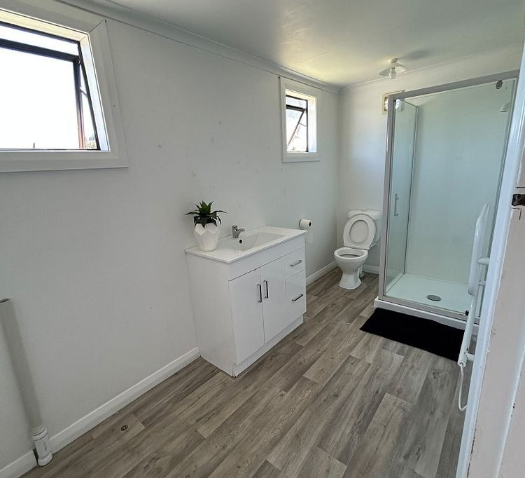Secure and Comfortable 1-Bedroom Flat 4