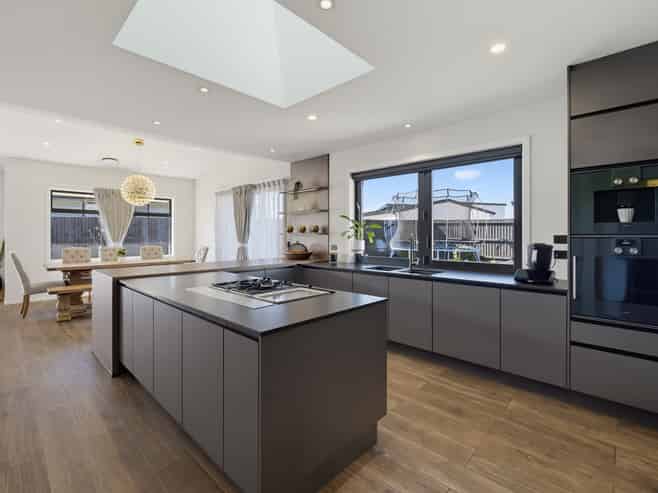 55 Blunden Road, Lincoln