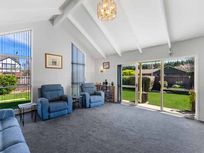 150 Royal Park Drive, Parklands