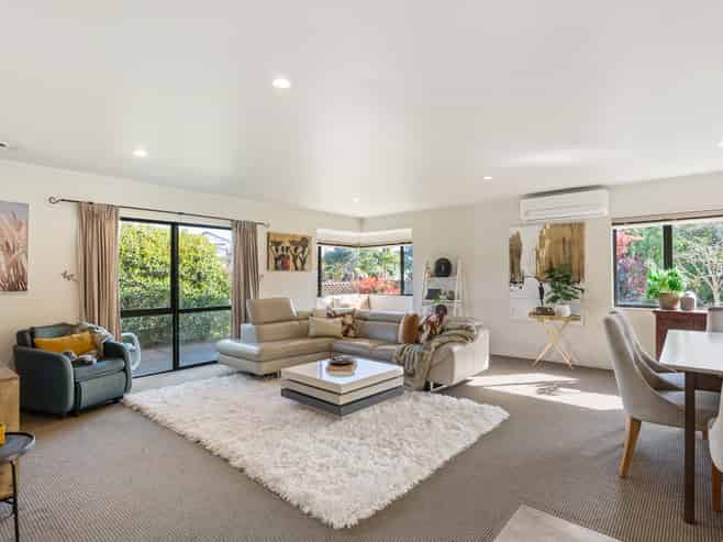 15 Toomer Place, Beachlands