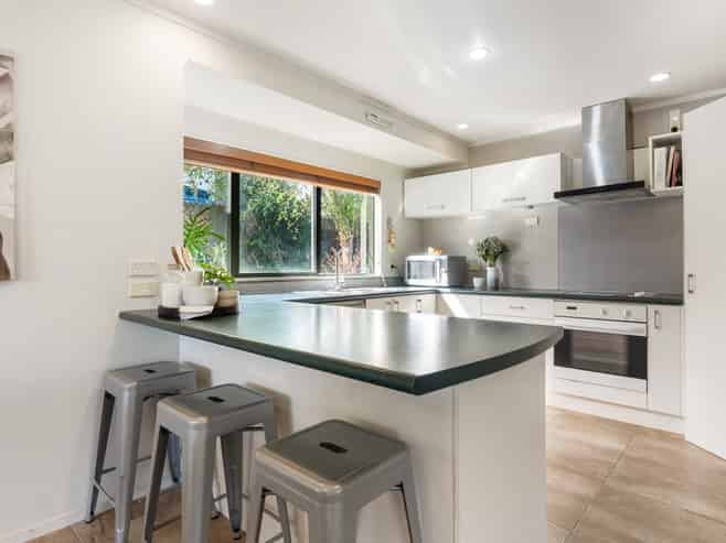 15 Toomer Place, Beachlands
