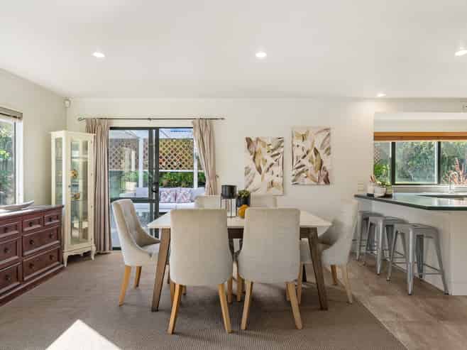 15 Toomer Place, Beachlands