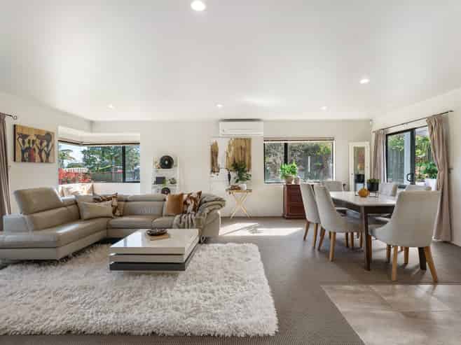 15 Toomer Place, Beachlands