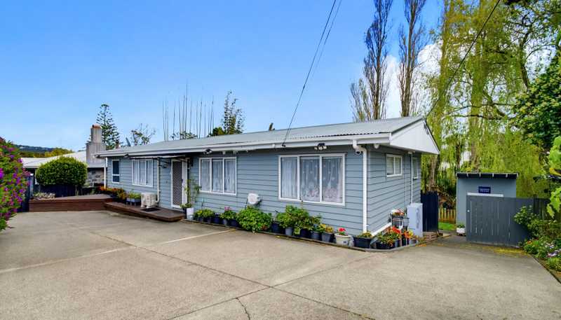 11 Norman Road, Titirangi