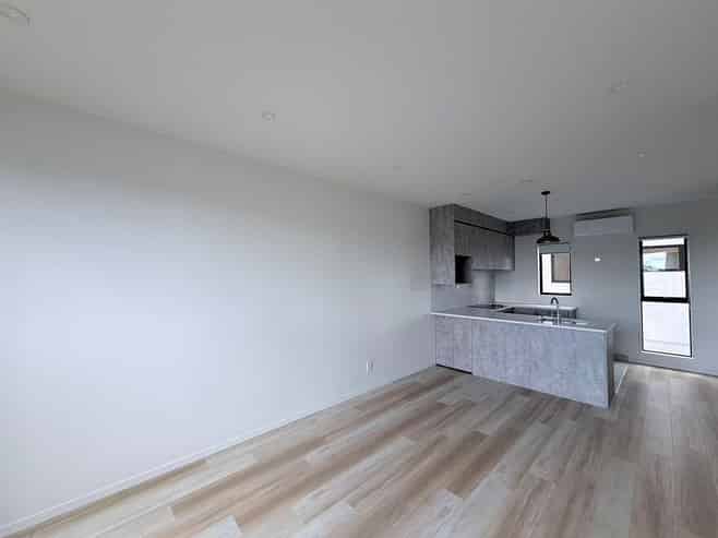 4/148 Lincoln Road, Henderson