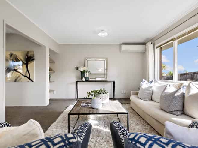 2 McCrystal Avenue, Eastern Beach