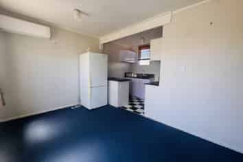 1/4-6  Mill Rd, Whitianga