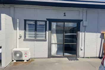 1/4-6  Mill Rd, Whitianga