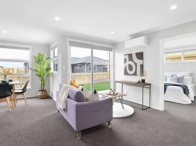 69 Waruhia Crescent, Rototuna North