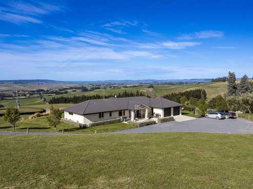 287 Bloxham Road, Crichton