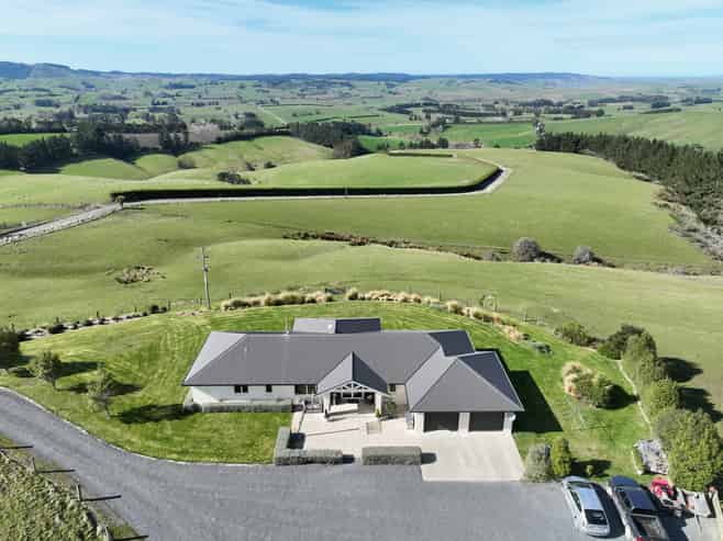 287 Bloxham Road, Crichton