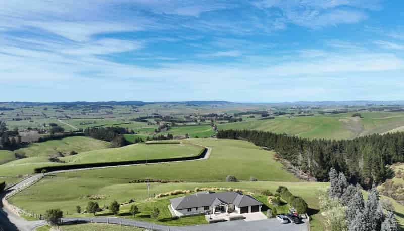 287 Bloxham Road, Crichton