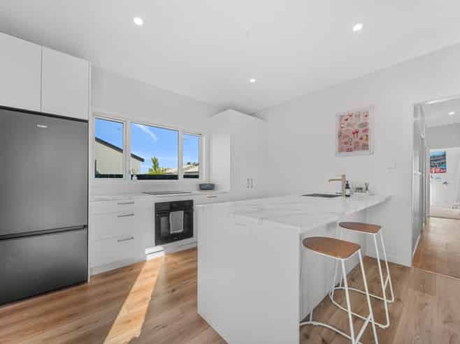 40 South Belt, Solway