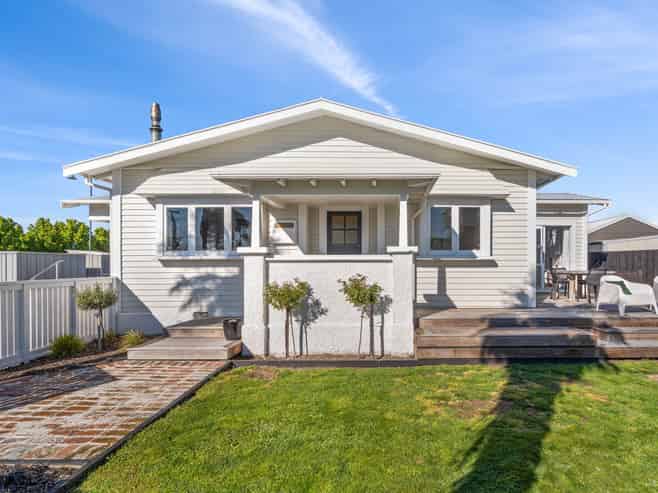 40 South Belt, Solway