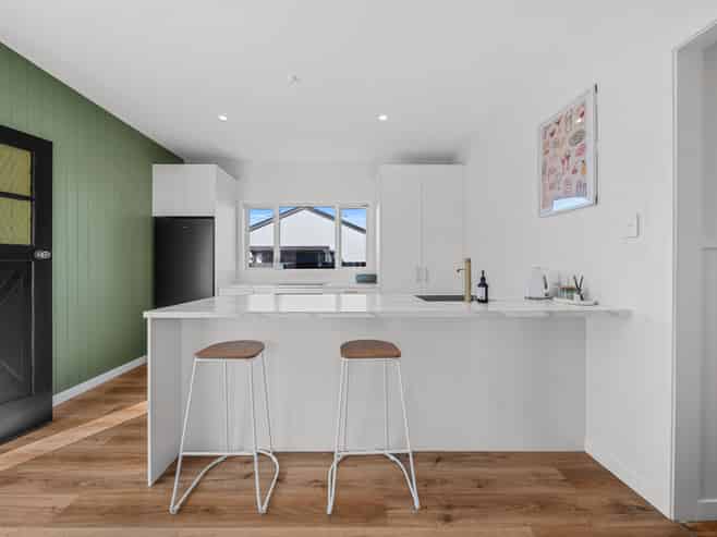 40 South Belt, Solway
