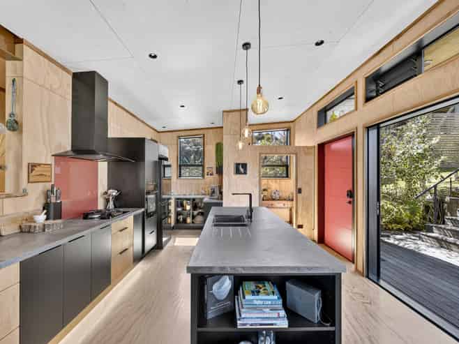 18 Deeming Road, Russell