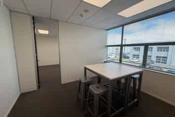 Tidy Warehouse & Office Opportunity