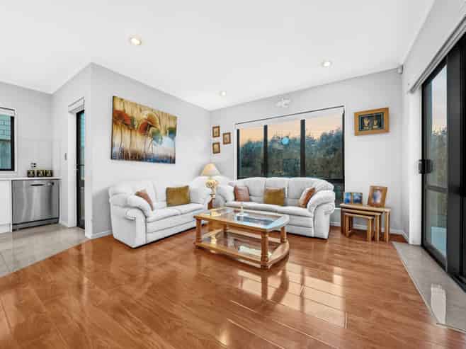 63 Castlederg Drive, Flat Bush