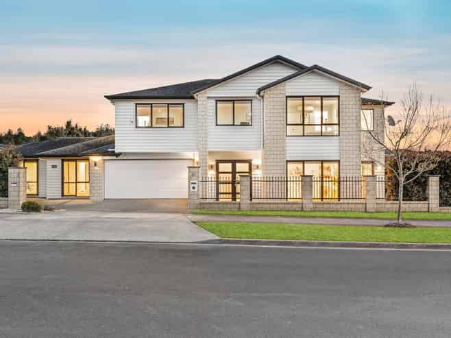 63 Castlederg Drive, Flat Bush