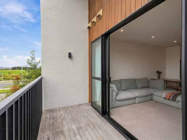 12/1 Genevieve Lane, Hobsonville