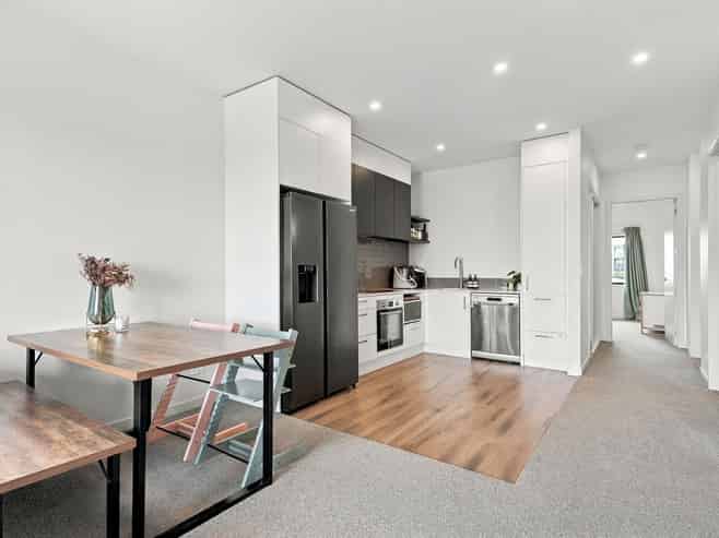 12/1 Genevieve Lane, Hobsonville