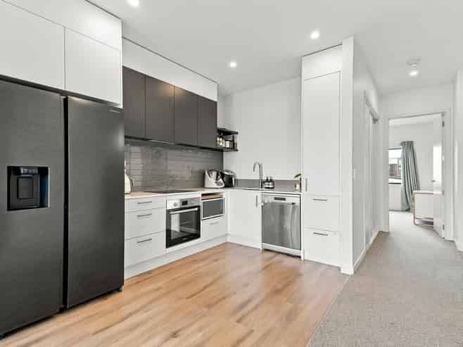 12/1 Genevieve Lane, Hobsonville