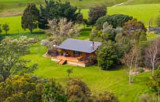 121 Southdown Drive, Martinborough