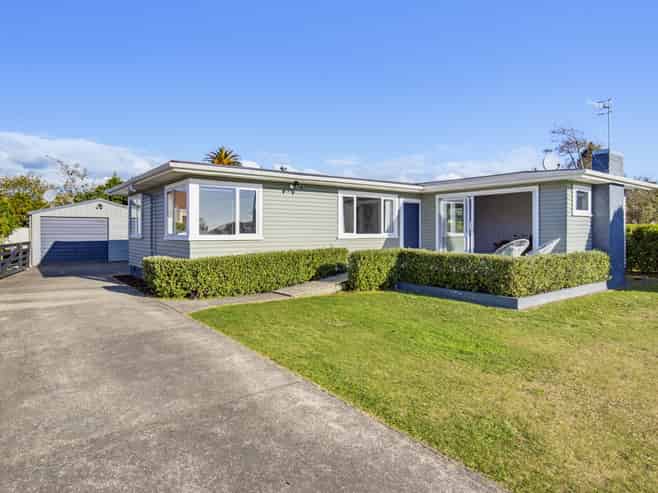40 Parker Avenue, Levin