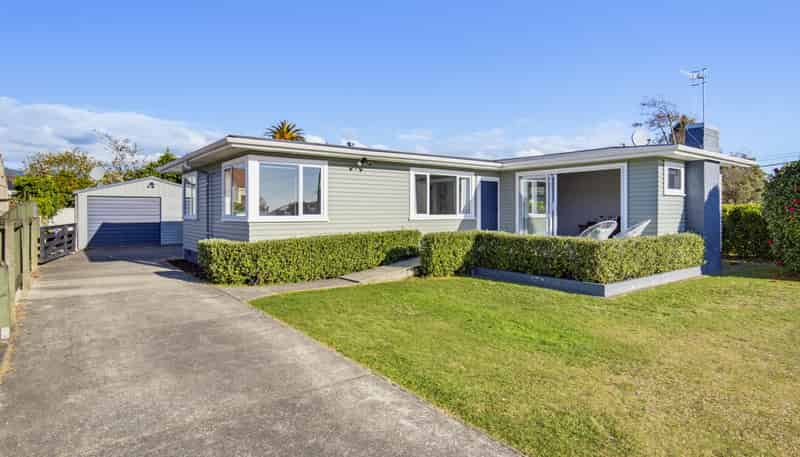 40 Parker Avenue, Levin