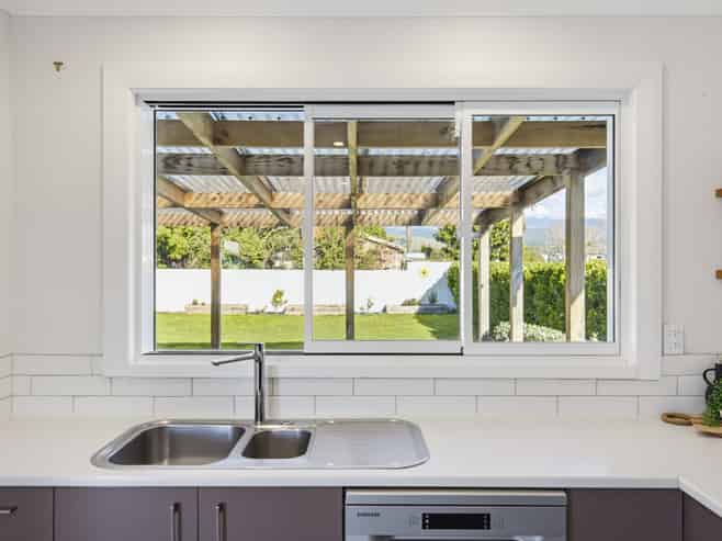 40 Parker Avenue, Levin