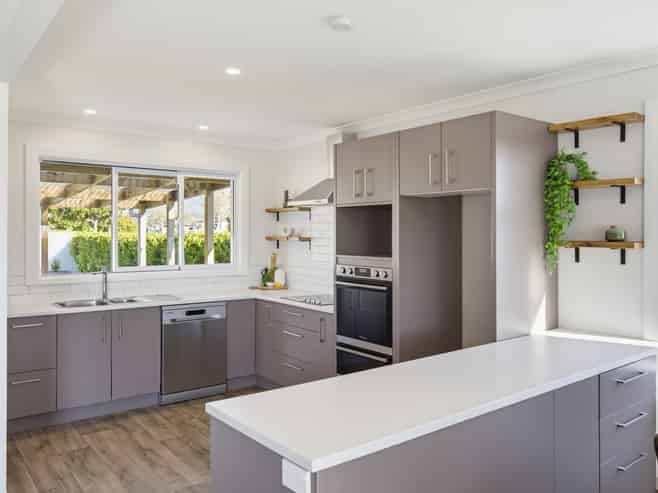 40 Parker Avenue, Levin