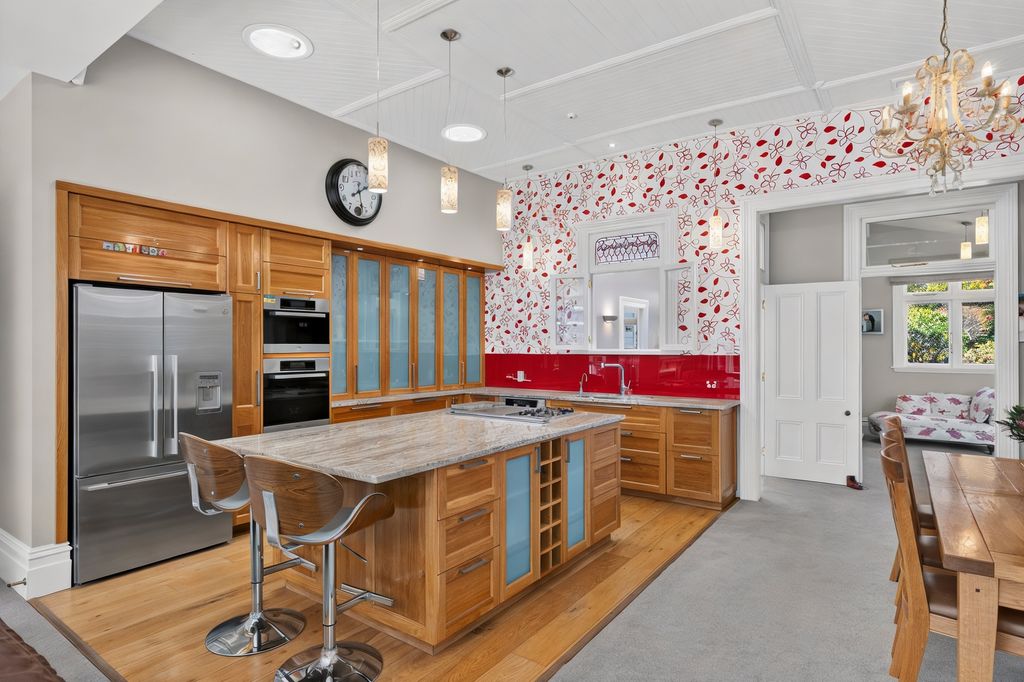 An Exceptional Home in an Exceptional Location 5