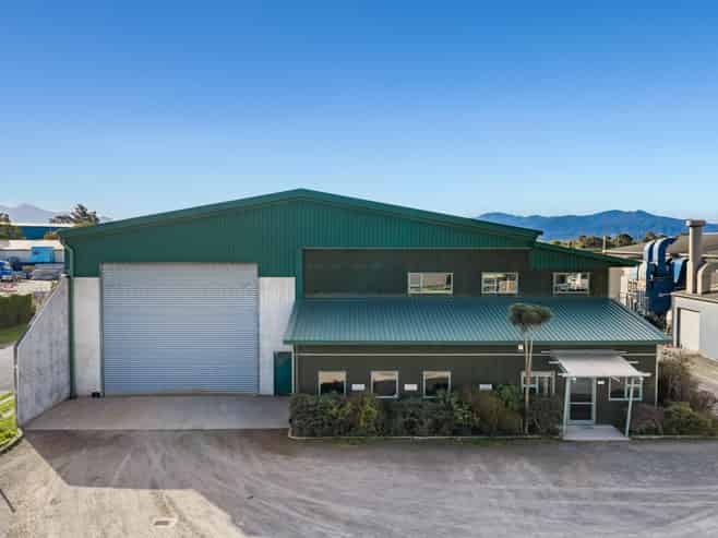 Modern industrial facility, 90% NBS