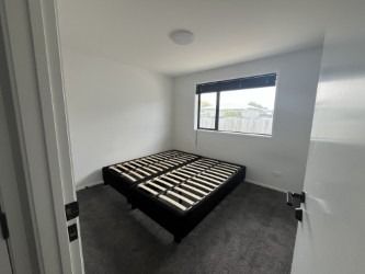 Modern room to rent 3