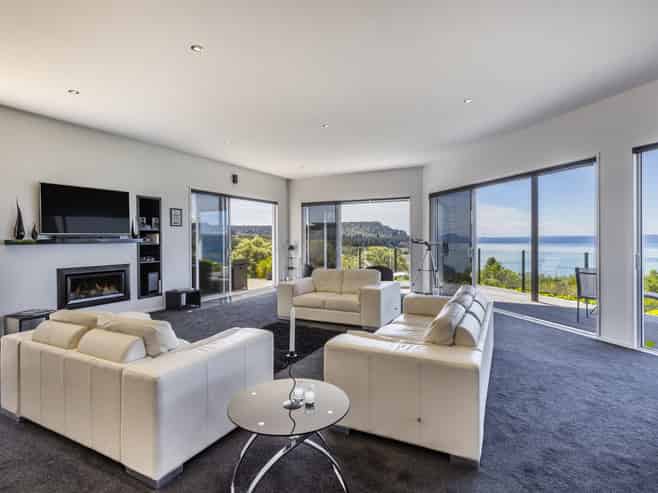 20 Turangitukua Terrace, Whareroa