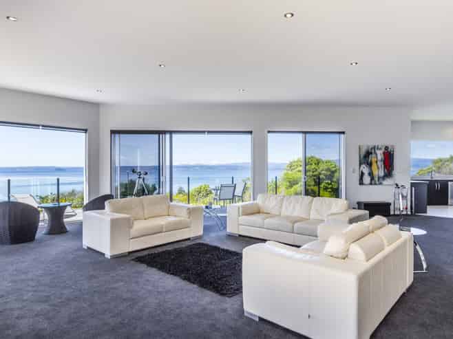 20 Turangitukua Terrace, Whareroa
