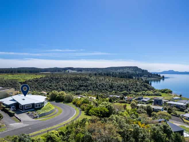 20 Turangitukua Terrace, Whareroa