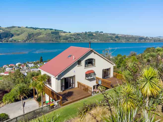 67 Manapouri St, Ravensbourne