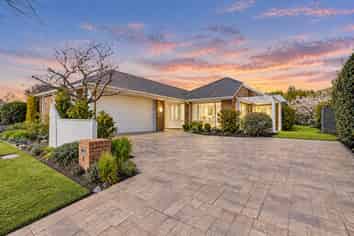 4 Wardour Mews, Avonhead