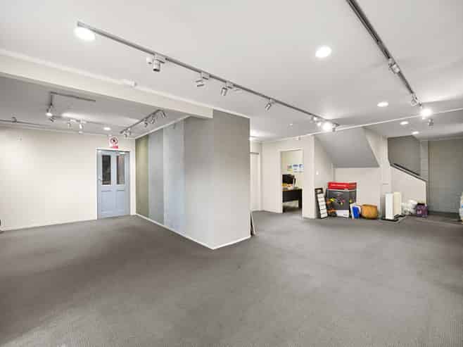 Three Roller Doors. 744sqm of Space.