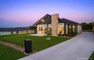 8 Orawahi Road, Glenbrook