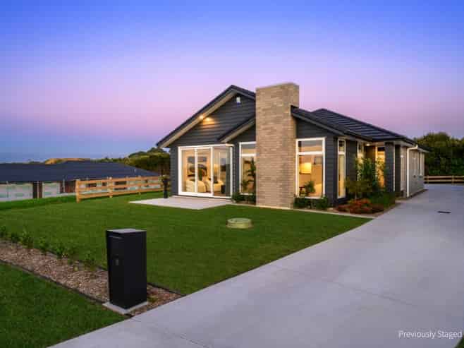 8 Orawahi Road, Glenbrook