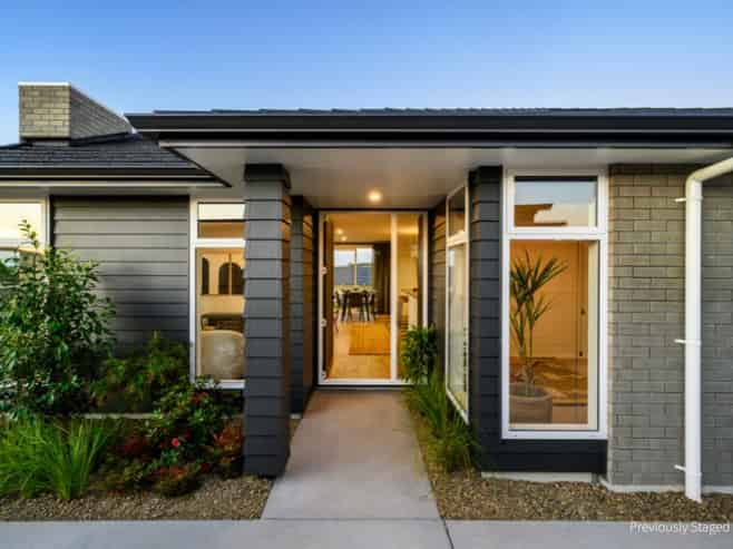 8 Orawahi Road, Glenbrook