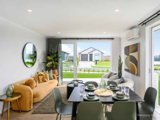 8 Orawahi Road, Glenbrook