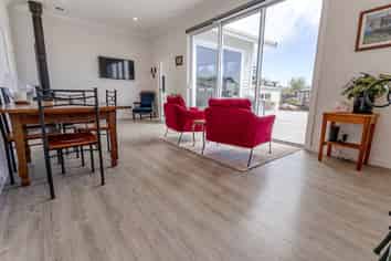 83 Hall Street, Hokitika