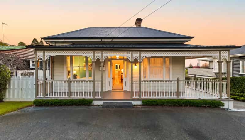 153 St Andrews Road, Epsom