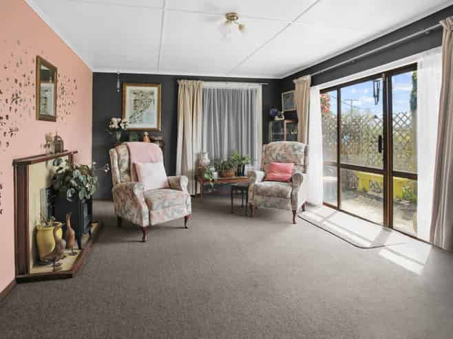 30 Churchill Street, Waipukurau