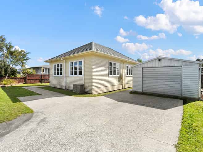 1A Dermont Street, Bader